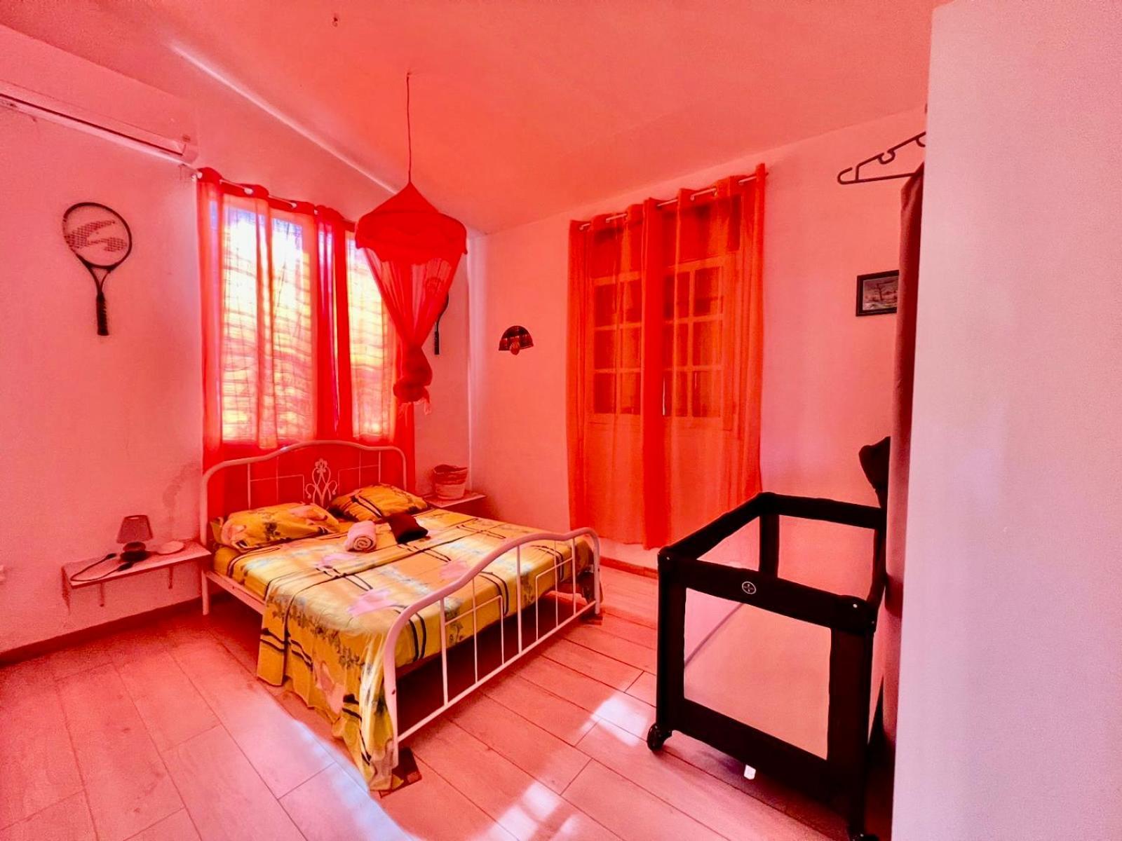 <Casa Colibri> La Desirade Apartment Les Galets Bagian luar foto